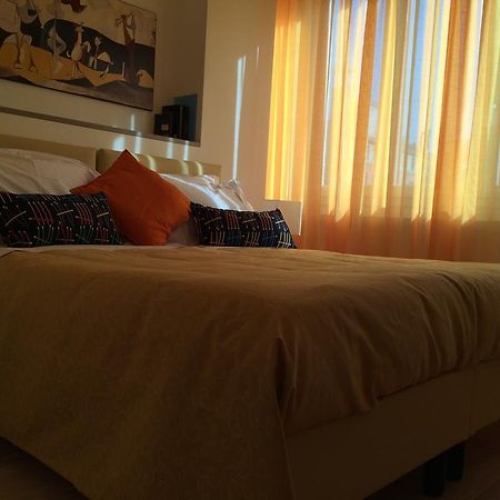 ホテルエンジョイ ミラノ 部屋 写真