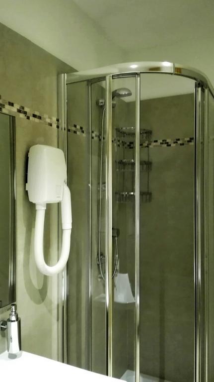 ホテルエンジョイ ミラノ 部屋 写真