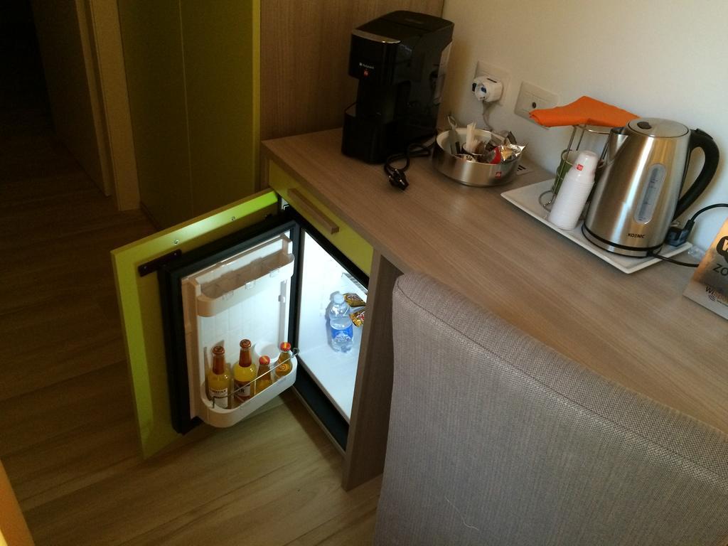 ホテルエンジョイ ミラノ 部屋 写真
